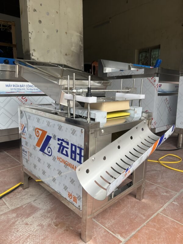 Máy lột vỏ trứng cút QP200